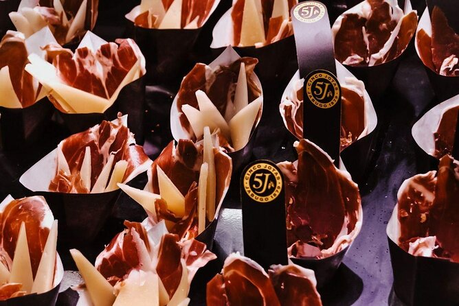 Barcelona Tapas Walking Tour: Food, Wine & History - Why the Gothic Quarter adds value
