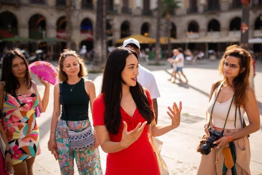 Barcelona Walk Like a Local: El Born & Gothic 15+ Sights - Why this route works for a first look at old Barcelona