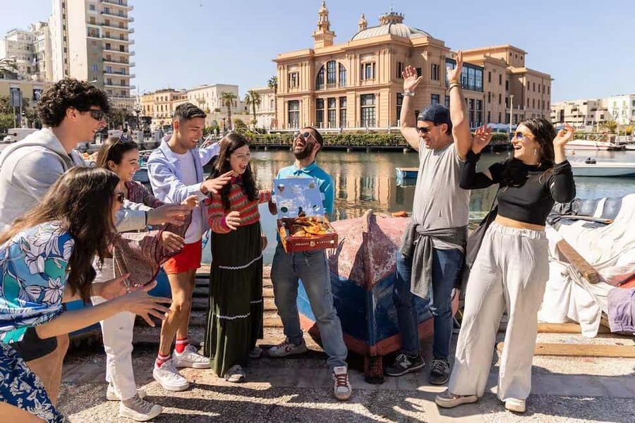 Bari: Walking Street Food Tour - Key points to know before booking
