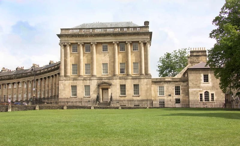 Bath: Private Bridgerton Walking Tour for upto 20 people - Key points to know before you book