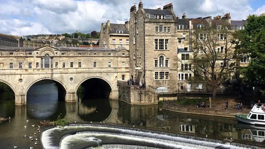 Bath: Walking Tour with Qualified Blue Badge Tourist Guide - Key points to know before booking