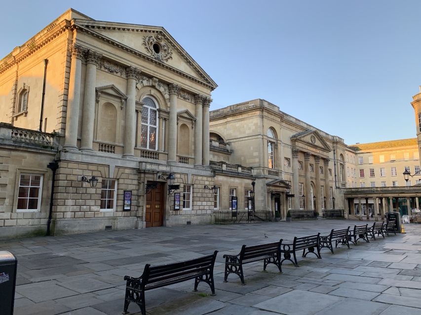 Bath: Walking Tour with Qualified Blue Badge Tourist Guide - Why a Bath walking tour is a smart first step