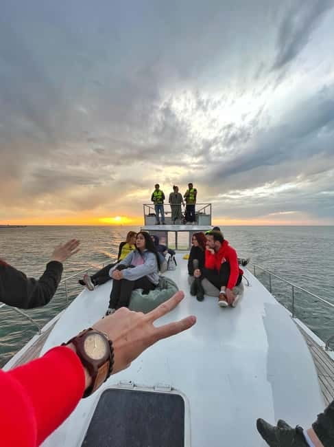 Batumi: Guided Walking Tour - Dancing Fountains Park, Neptune, and the Drama Theatre