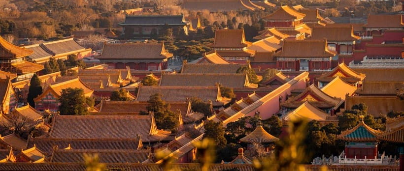 Beijing: Forbidden City and Tian’anmen Square Waking Tour - How the guides shape the day
