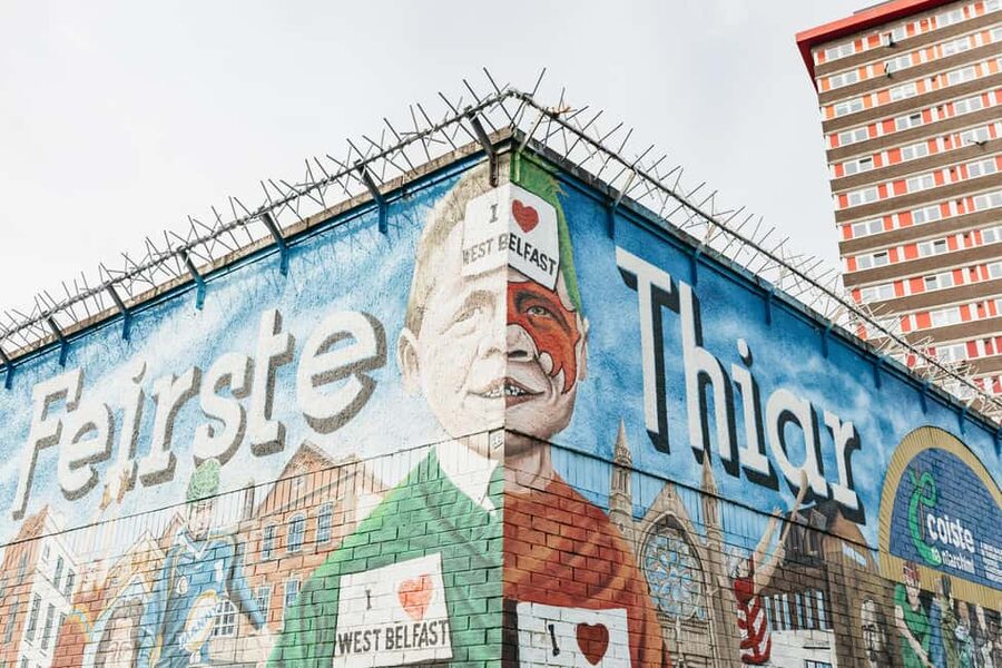 Belfast: The Troubles Walls & Bridges Guided Walking Tour - Why this Belfast walk feels different