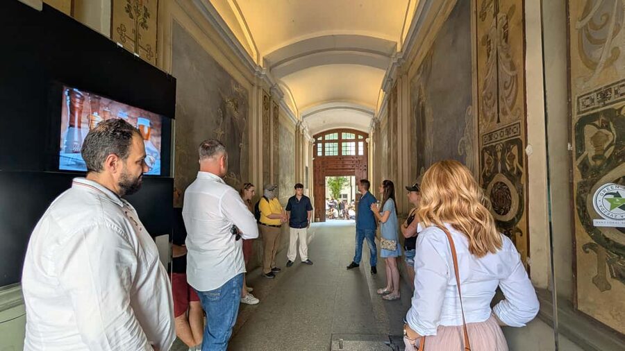 Belgrade: 3-Hour Serbian History Walking Tour - Kneza Mihaila and Republic Square