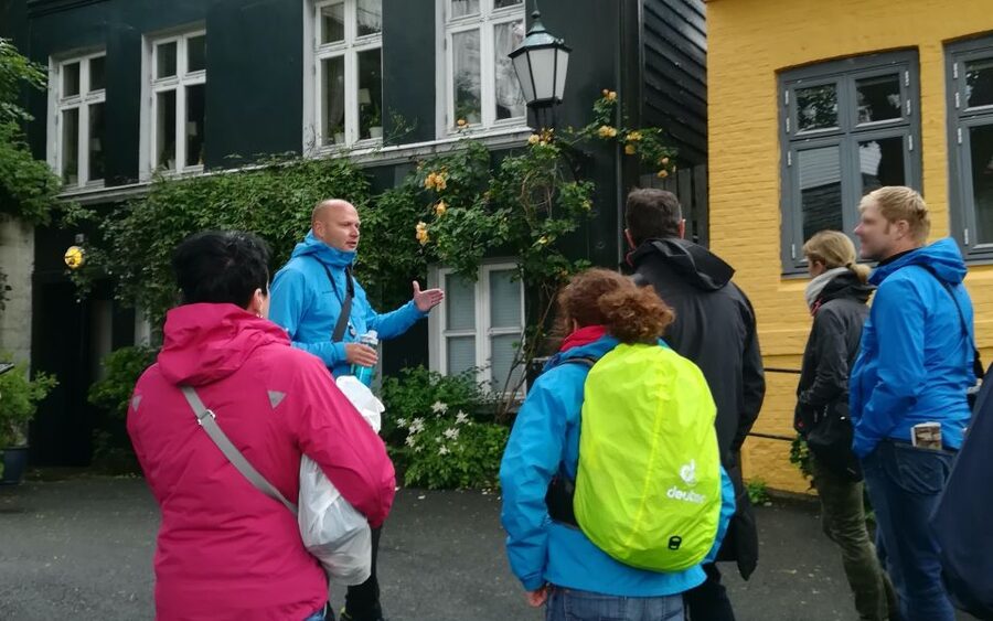 Bergen: City Tour on Foot - Ole Bulls plass and Bergen’s cultural life