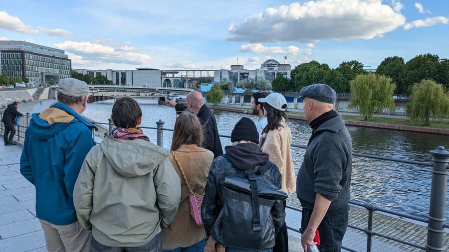Berlin City walk Government District and Places of Democracy - Marie-Elisabeth-Lüders-Haus and the bridge between East and West