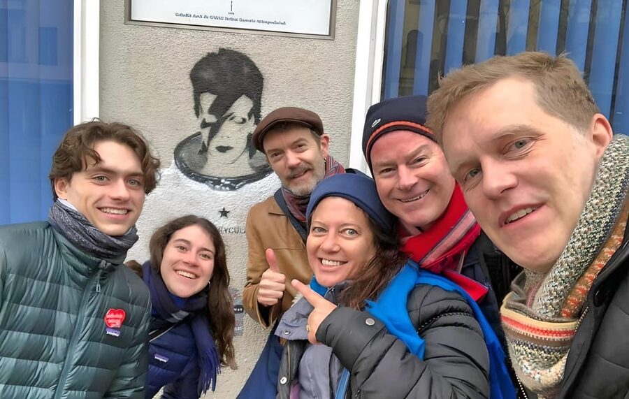 Berlin: David Bowie & 1970s Berlin Guided Walking Tour - KaDeWe, Bahnhof Zoo, and the city Bowie used