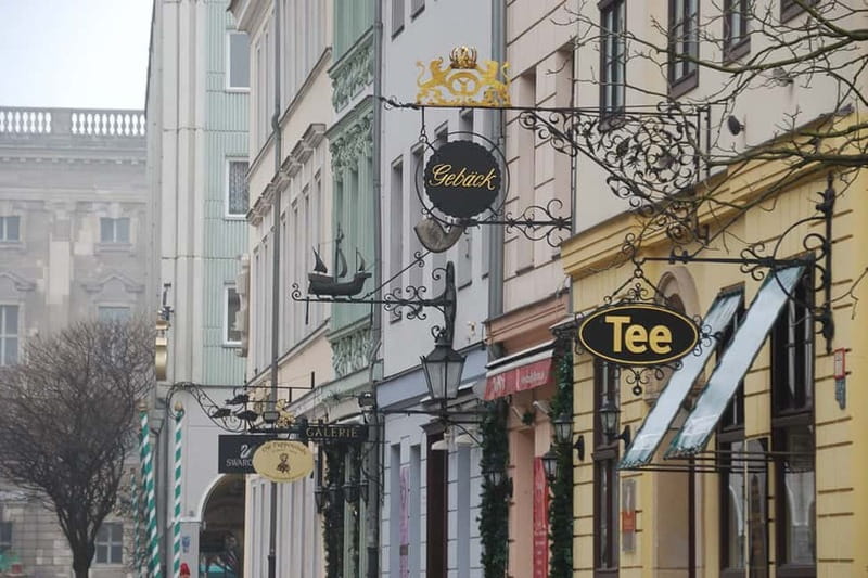Berlin: Historic Center Walking Tour with a Real Berliner - Starting in Nikolaiviertel, Berlin’s old center