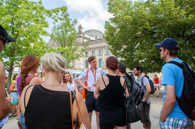 Berlin: History of the Third Reich Guided Walking Tour - The Soviet memorial and the Battle of Berlin