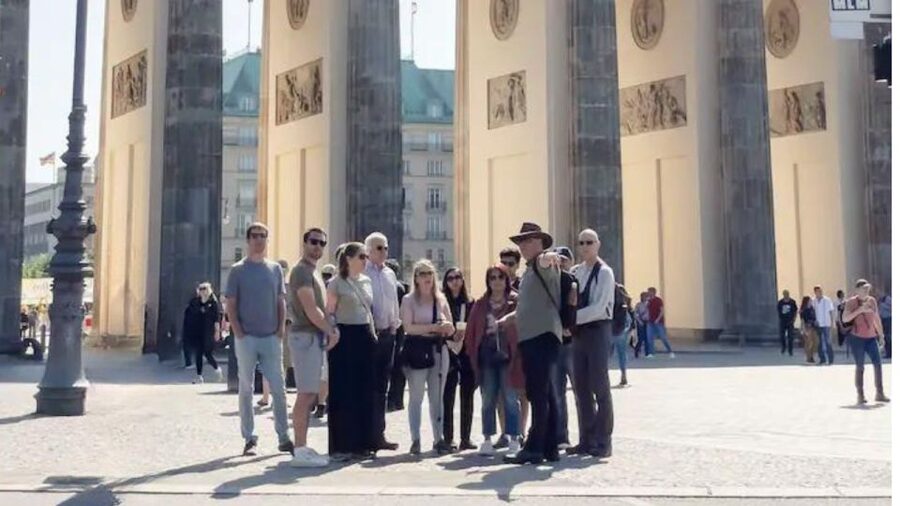 Berlin: Hitler's Berlin The Rise & Fall Guided Walking Tour - The Sinti and Roma memorial and the Reichstag
