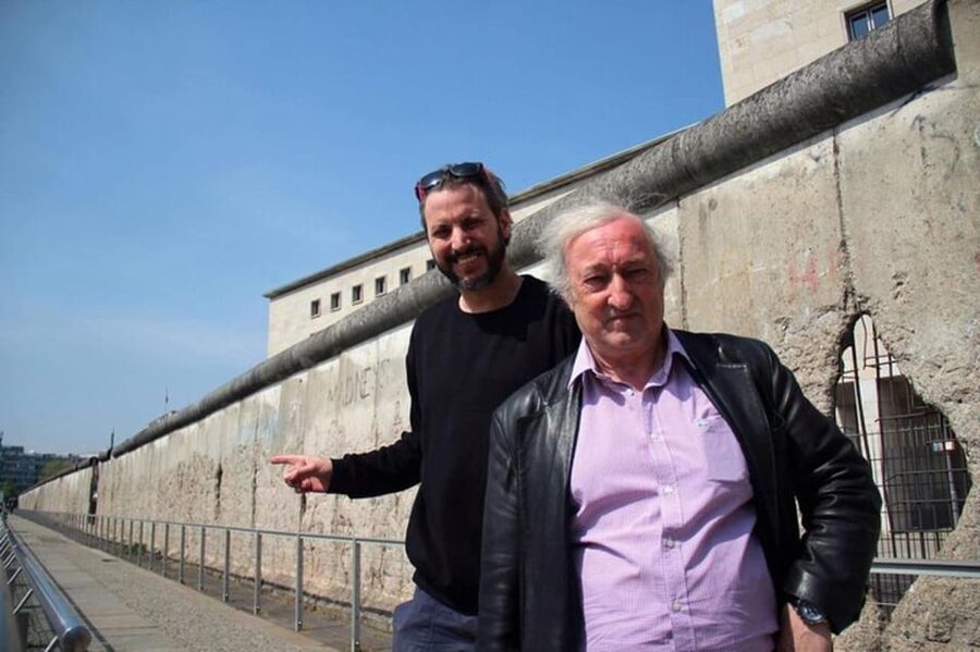 Berlin : Must-see attractions Walking Tour - Checkpoint Charlie and the Cold War on a street corner