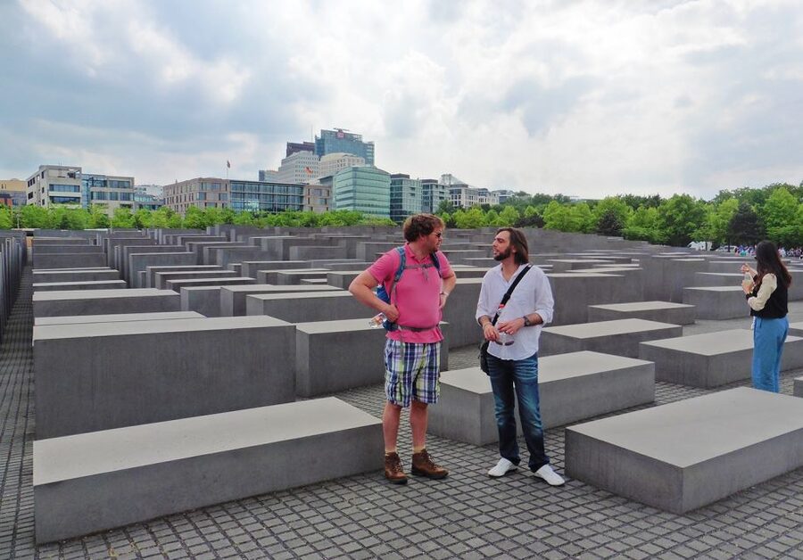 Berlin: The Time of National Socialism Walking Tour - Soviet tanks in the Tiergarten