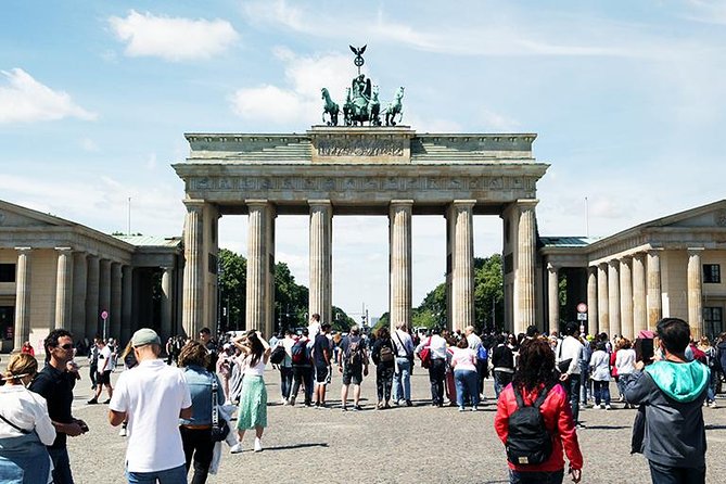 Berlin Third Reich Sites: Half-Day Walking Tour - Soviet Memorial and the final approach to the Reichstag