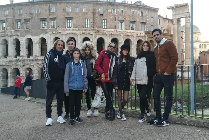 Best of Rome Walking Tour including Trevi Fountain - Hadrian’s Temple and the walk toward Piazza Navona