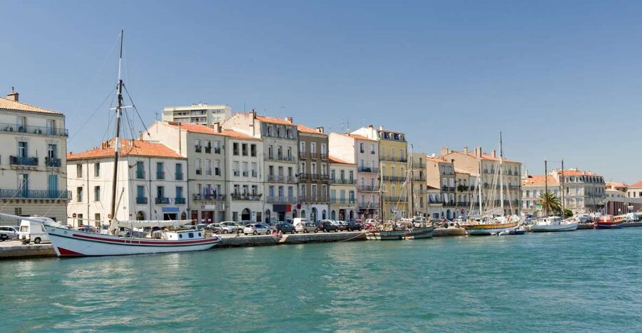 Boat walk in Sete on the singular island 1 hour - Sète from the water: why the canals matter