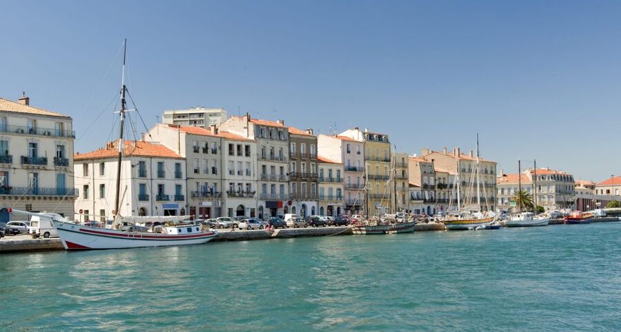 Boat walk in Sete on the singular island 1 hour - How much value do you get for $23?