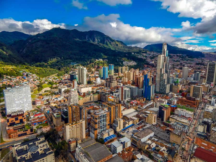 Bogotá City Tour with Monserrate, Gold and Botero Museums - Colombian coffee, fruit and a practical lunch break