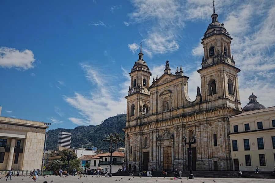 Bogotá: Guided La Candelaria Walking Tour - Key points at a glance