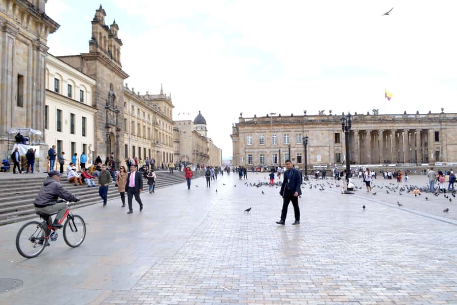 Bogotá: Guided La Candelaria Walking Tour - Why La Candelaria is the right place to start