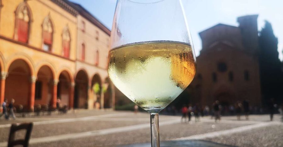 Bologna: City Center Guided Wine Walking Tour - Why this Bologna wine walk is different