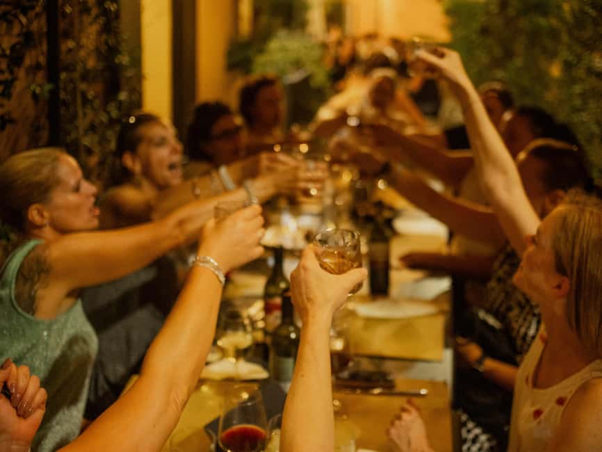 Bologna: Dinner, Wine & Tastings Walking Tour - The Two Towers and Bologna’s medieval skyline