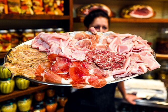 Bologna Food & Market Tour with 6 Tastings, Pasta, Wines & More - Why this Bologna food tour works as an introduction