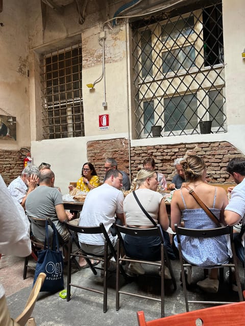 Bologna: Walking Food Tour and Highlights with a Local Guide - Gelato at the end of the walk