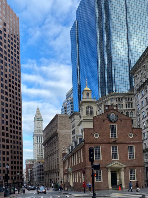 Boston: Freedom Trail Guided Walking Tour in French - Starting at Boston Common and the Massachusetts State House