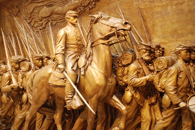 Boston's Freedom Trail: A Revolutionary Walking Tour - Old Corner Bookstore and Boston’s literary side