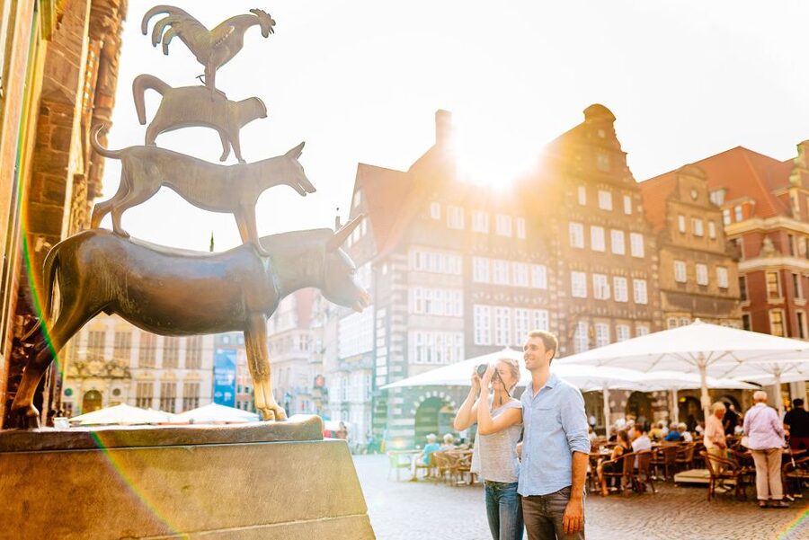 Bremen: City Center Guided Walking Tour - Bremen’s market square and the city’s public face