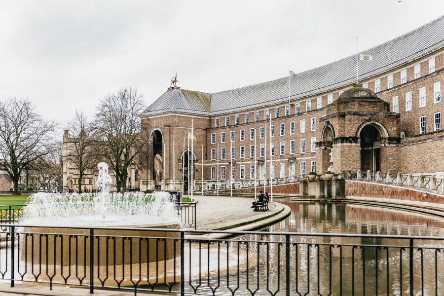 Bristol: Blackbeard to Banksy Guided Walking Tour - What the $17 price really buys you