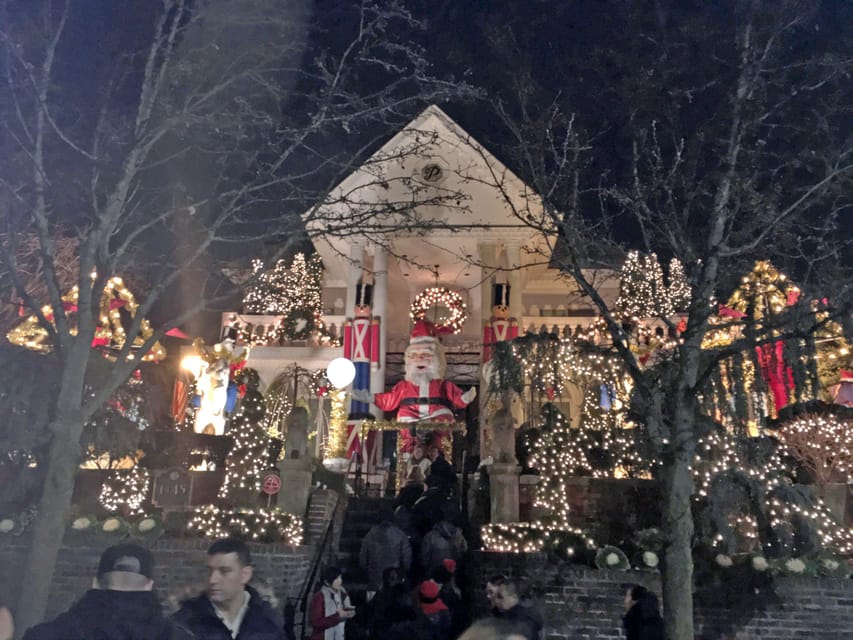 Brooklyn: Dyker Heights Christmas Walking Tour - What makes this Dyker Heights walk worth your evening