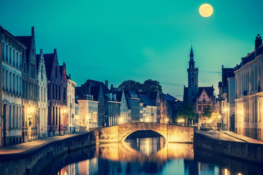 Bruges: Guided Walking Tour - Church of Our Lady and Gruuthuse Palace