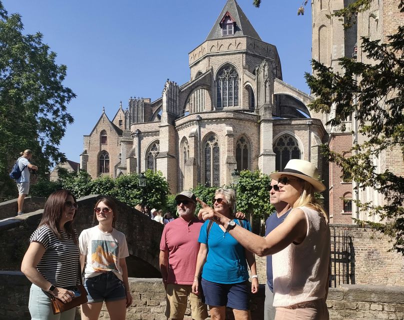 Bruges: Small Group Boat Cruise and Guided Walking Tour - What the guide adds to the experience