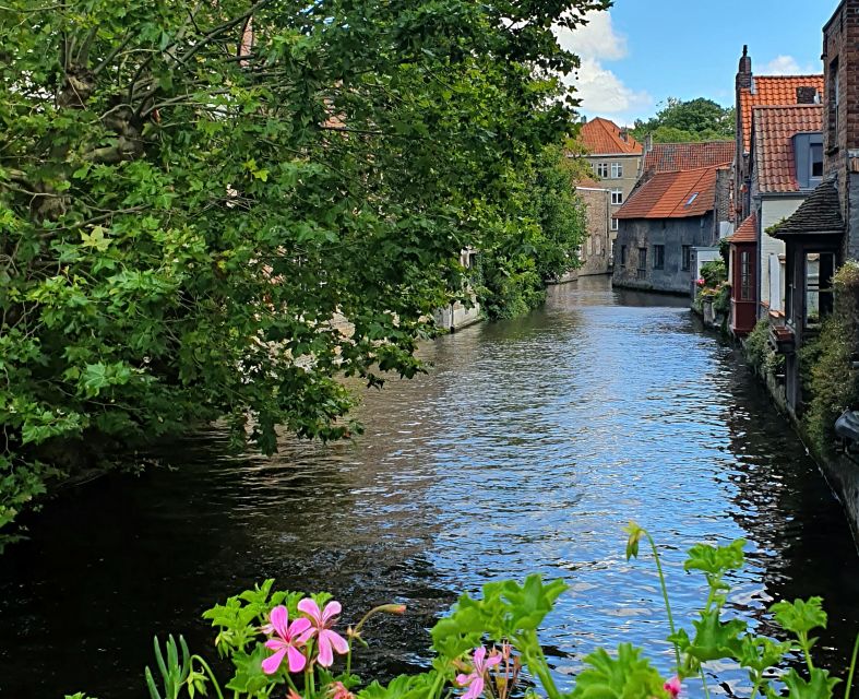 Bruges: Small Group Boat Cruise and Guided Walking Tour - The Fish Market and Huidenvettersplein