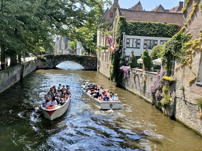 Bruges: Small Group Boat Cruise and Guided Walking Tour - Halve Maan Brewery and the Beguinage