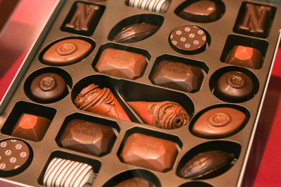 Brussels: Chocolate Appreciation and Tasting Walking Tour - The guides make or break the afternoon