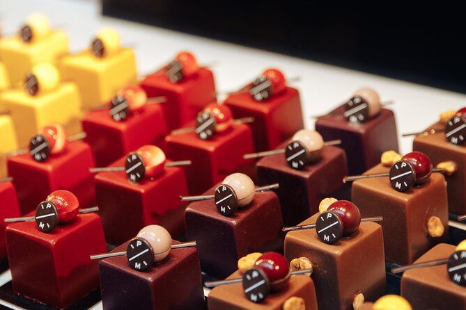 Brussels Chocolate Walking Tour and Workshop - The chocolate workshop: fun, simple, and not a pastry class