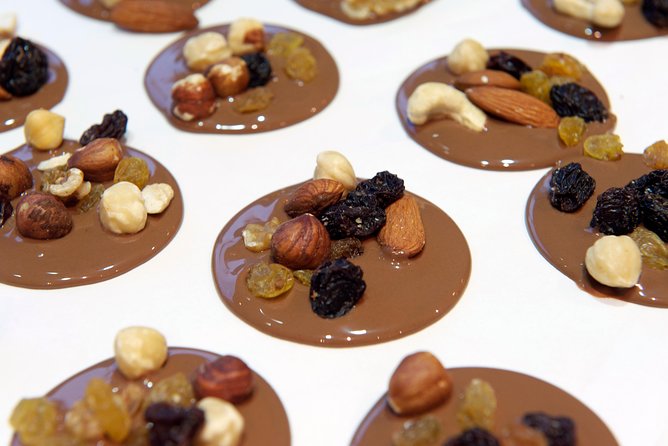 Brussels Chocolate Walking Tour and Workshop - Grand Place, Jeanneke Pis, and the city’s playful side