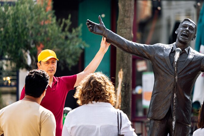 Brussels: Historical Walking Tour with Chocolate & Waffle Tasting - Two small squares with large stories