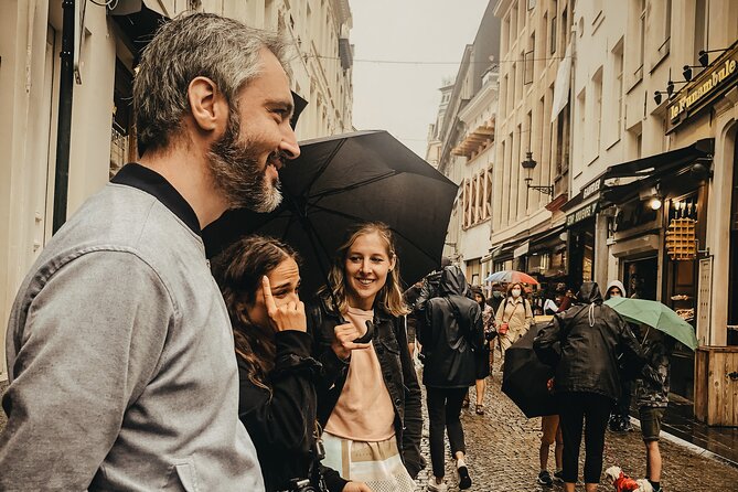 Brussels Walking and Tasting Tour (Beers,Chocolates&Fries/Waffle) - Manneken Pis and Brussels humor