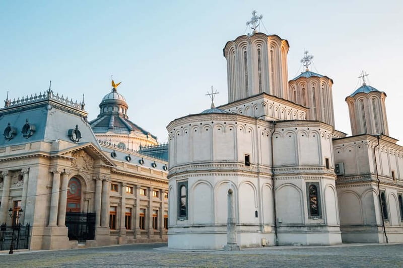 Bucharest: Communism and History Guided City Walking Tour - A short café break and a taste of ration-era life