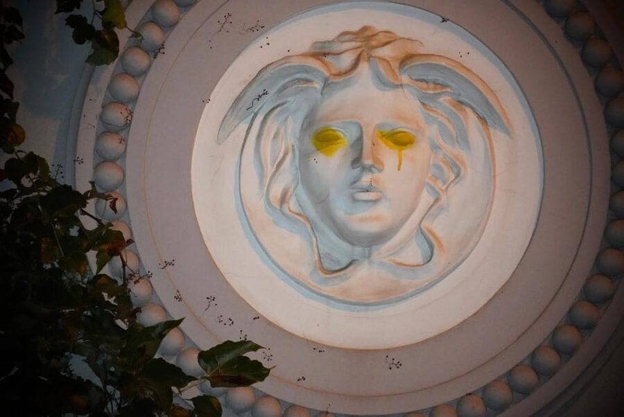 Bucharest: Ghost Stories & Romanian Mythology Walking Tour - Parks, architecture, and the city after dark
