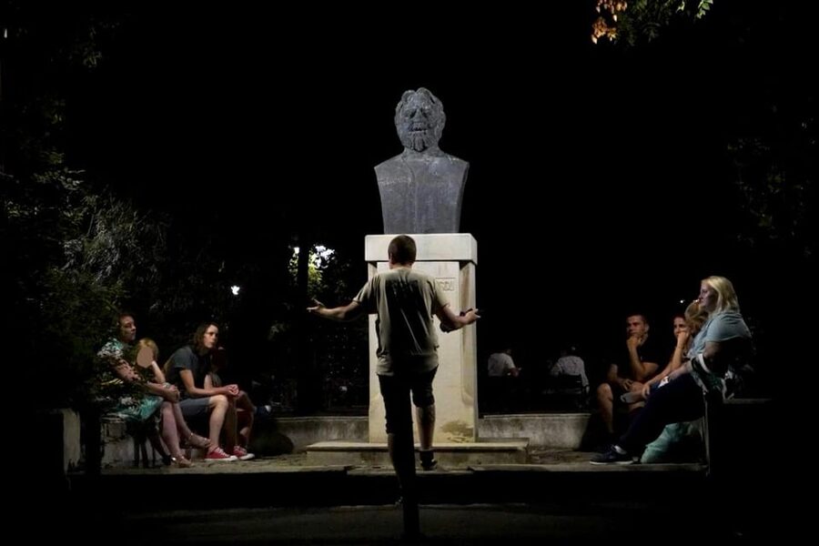 Bucharest: Ghost Stories & Romanian Mythology Walking Tour - The first stops: haunted places and city history