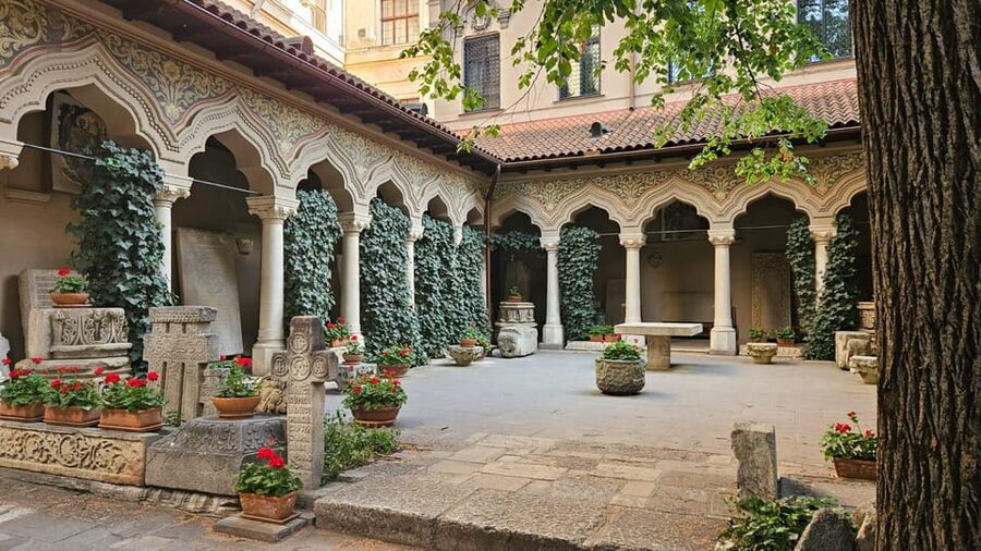 Bucharest: Guided Walking Tour with Romanian Snack - Price, pace, and practical value