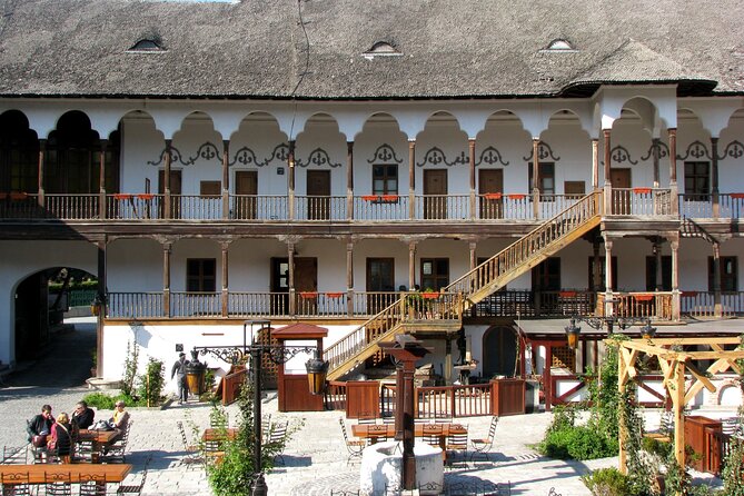 Bucharest Highlights Walking Tour - Why this route works so well for a first look at Bucharest