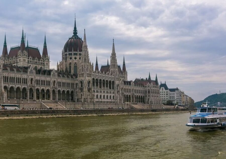 Budapest: 3-hour City Tour with Castle Walk + 1-hour Cruise - Practical details before you reserve