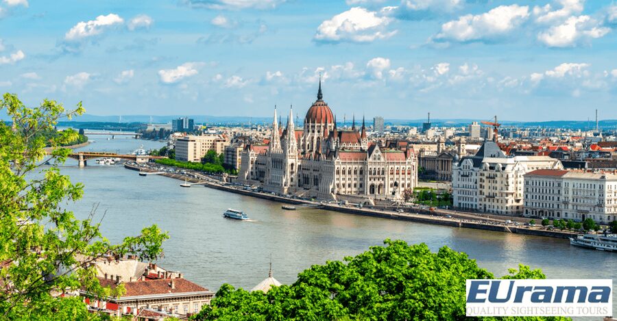 Budapest: 3-hour City Tour with Castle Walk + 1-hour Cruise - Parliament and Pest from the road